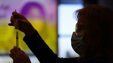 EEUU enviará vacunas AstraZeneca a México y Canadá
