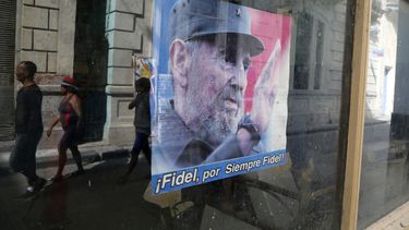fidel castro cumple anos y reclama compensaciones a eeuu