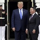Trump recibe al presidente de Mongolia en la Casa Blanca