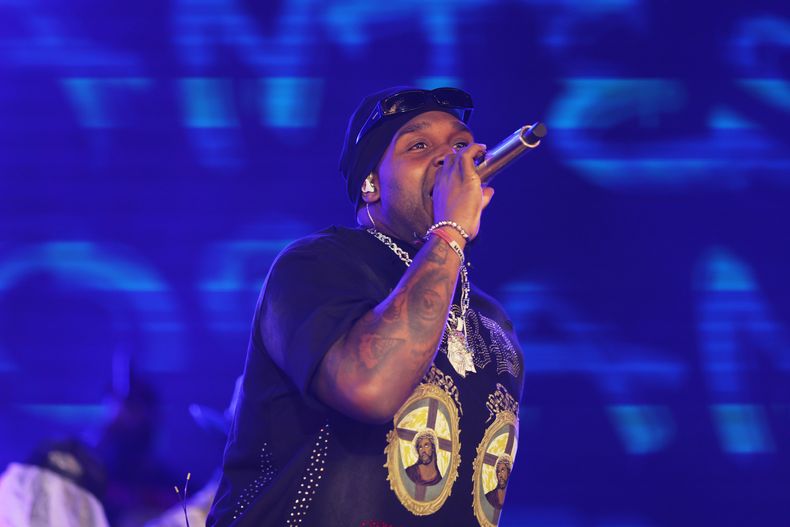 Sech se presenta durante el festival de música Coca-Cola Flow Fest en la Ciudad de México, el domingo 23 de noviembre de 2025. (Foto AP/Ginnette Riquelme)