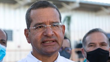 el gobernador pedro pierluisi concede libre el jueves santo