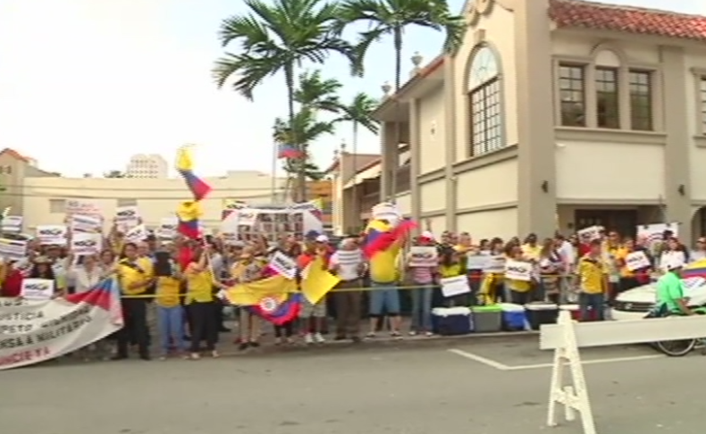 PROTESTAS COLOMBIANOS.png