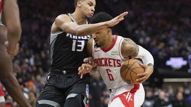 Sabonis firma triple-doble y Kings arrollan a Rockets
