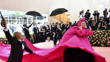 ARCHIVO - Lady Gaga asiste a la Met Gala en Nueva York, el 6 de mayo de 2019. (Foto por Charles Sykes/Invision/AP, Archivo)
