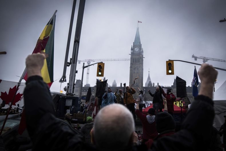 REP-POL CANADÁ-PROTESTAS-EEUU