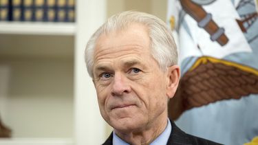 Peter Navarro acapara reflectores en la Casa Blanca