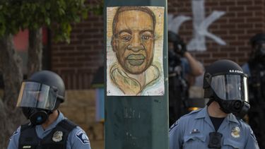 Biden acota labor de policía a dos años de muerte de Floyd