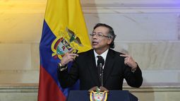 El presidente Gustavo Petro interviene durante la inauguración de una nueva sesión del Congreso en Bogotá, Colombia, el lunes 20 de julio de 2026. (Foto AP/Iván Valencia)