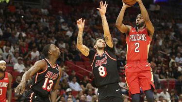 Pelicans lucen en 2da mitad y derrotan a Heat