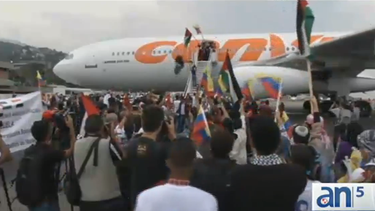 americateve | Esto tras darles la bienvenida a Caracas a los 119 estudiantes palestinos de los mil que llegaran a Venezuela en los próximos meses.  Además aseguró que el territorio venezolano también es territorio palestino.