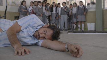 En esta imagen proporcionada por Participant/Pantelion Films, Eugenio Derbez en una escena de Radical. (Participant/Pantelion vía AP)