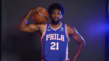 76ers: Embiid obtiene la ciudadanía estadounidense