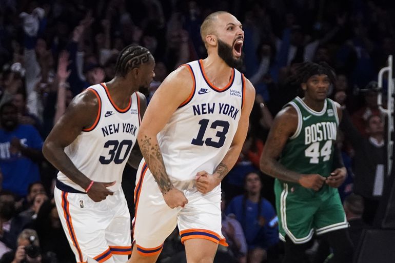 Knicks resisten 45 puntos de Brown y vencen a Celtics