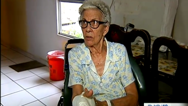 americateve | mujer golpeada