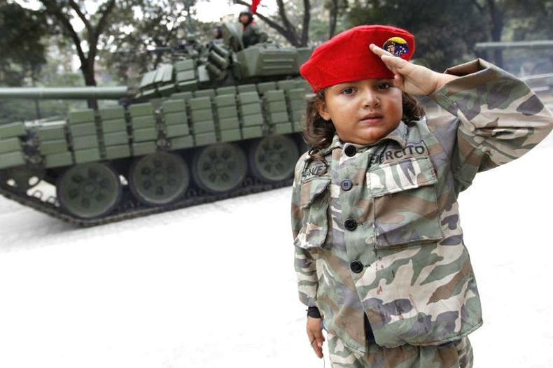 Hecho en Cuba, Hecho en Venezuela. ¡ESCALOFRIANTE! Así adoctrinan a niños en escuelas de Venezuela.