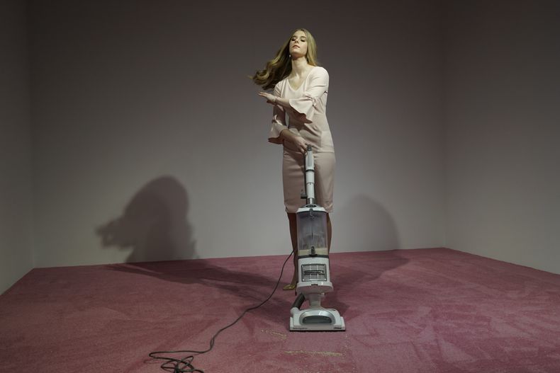 AMN-GEN_IVANKA-EXPOSICION-0.jpg