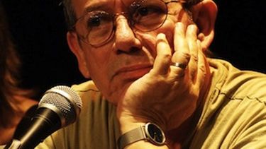 americateve | "espero que la apertura sea realmente eso y no una     asimilación, o algo todavía más triste, como la compra de nuestro espíritu nacional'