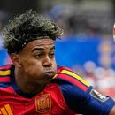 Lamine Yamal, de España, controla un balón en el duelo de cuartos de final de la Copa del Mundo ante Bélgica, el viernes 10 de julio de 2026 en Inglewood, California (AP Foto/Andre Penner)