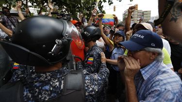 venezuela: oposicion protesta tras apagon nacional