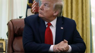 Trump espera que muertes por COVID-19 sean menos de 100.000