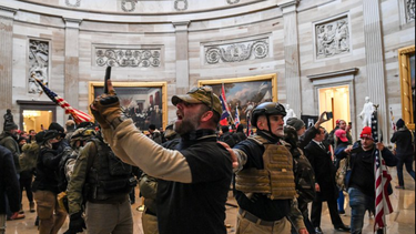 Partidarios de Trump irrumpen en el Capitolio de EE.UU