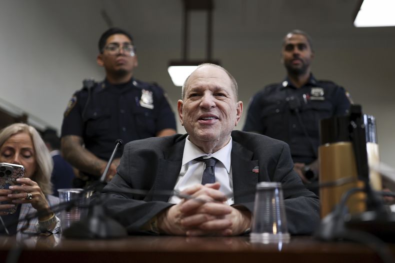 Harvey Weinstein comparece ante el tribunal estatal en Manhattan para su nuevo juicio el jueves 5 de junio de 2025 en Nueva York.(Charly Triballeau/Pool Photo via AP)