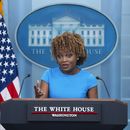 La secretaria de prensa de la Casa Blanca, Karine Jean-Pierre, durante una rueda de prensa en la Casa Blanca, el miércoles 1 de mayo de 2024, en Washington. (AP Foto/Evan Vucci)