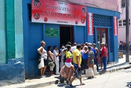 regimen cubano licitara 300 establecimientos de gastronomia estatal