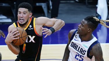 Suns vencen a Mavericks tras superar desventaja de 22 tantos