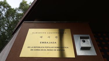 Arrestan a ex Marine por irrupción en embajada norcoreana