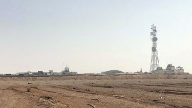 ARCHIVO - La base militar de al-Tanf en el sureste de Siria, en imagen del 22 de octubre de 2018. (AP Foto/Lolita Baldor, archivo)