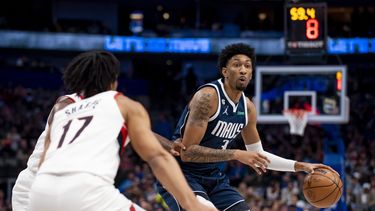Mavericks ganan 130-110 a Trail Blazers; Doncic anota 33