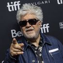 El director Pedro Almodóvar en el Royal Alexandra Theatre en el Festival Internacional de Cine de Toronto el 9 de septiembre de 2023, en Toronto. El cineasta galardonado con el Oscar publicará The Last Dream, la versión en inglés de su libro “El último sueño”, el 24 de septiembre de 2024. (Foto Joel C Ryan/Invision/AP, archivo)