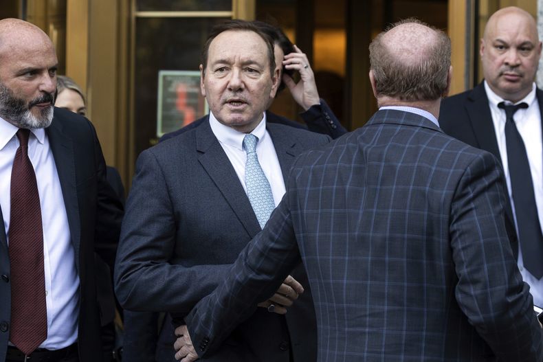 ESP-GEN AP EXPLICA- KEVIN SPACEY-JUICIO