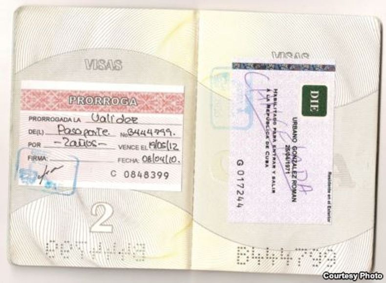 Pasaporte de Urbano González con habilitación cancelada.