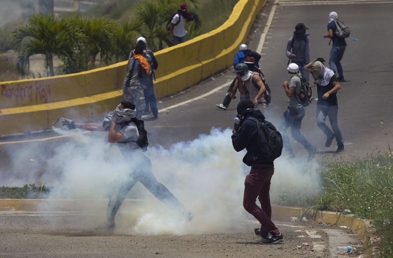 AMS-GEN_VENEZUELA-CRISIS_POLITICA-2.jpg