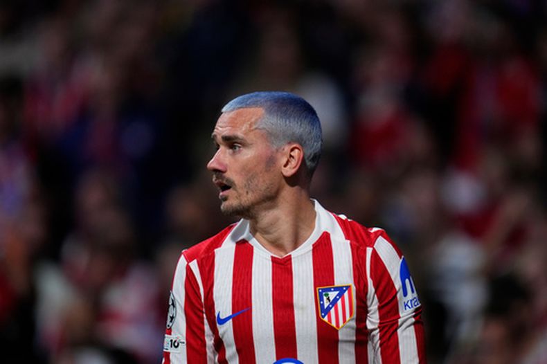 Antoine Griezmann del Atlético de Madrid durante la eliminatoria de la Liga de Campeones contra Club Brujas, el martes 24 de febrero de 2026, en Madrid. (Foto AP/Manu Fernández)