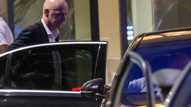 El presidente de la FIFA, Gianni Infantino, se retira tras asistir a un partido de fútbol de la Copa Africana de Naciones Femenina 2026 entre Malaui y Zambia, en Rabat, Marruecos, el miércoles 5 de agosto de 2026. (Foto AP)