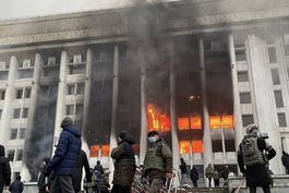 mundo: kazajistan envuelta en llamas
