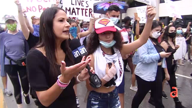 por cuarto dia consecutivo cientos de personas salen a protestar a las calles del downtown de miami