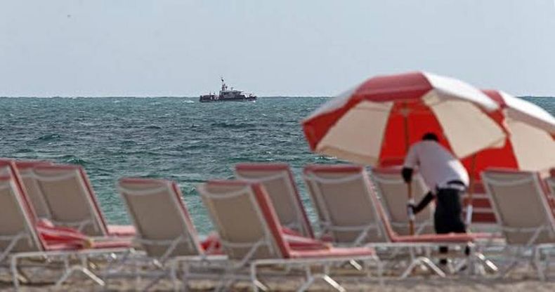 Tres personas fueron detenidas por la Patrulla Fronteriza cerca de Miami Beach la mañana del lunes, según reportó el noticiero NBC6.