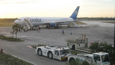 nuevos detalles: impiden a cubanos abordar vuelo de holguin con destino a serbia