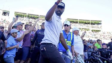 Ryder logra hoyo en uno; Theegala lidera en Phoenix