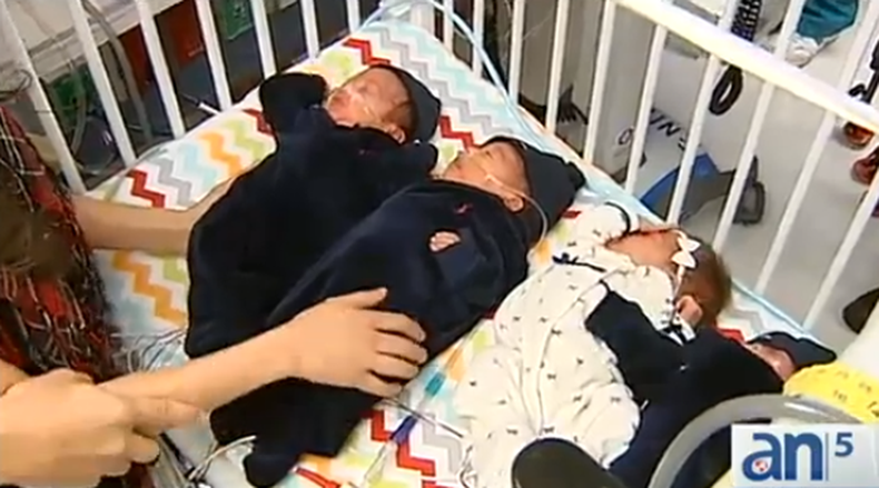 El milagro de la vida se multiplica por 4 para una pareja de padres primerizos. Los bebes nacieron en el Jackson Memorial hospital y Adriana Navarro  estuvo hoy con ellos.