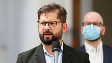 Boric llama a abrir espacios de diálogo en conmemoración de Día de los DDHH