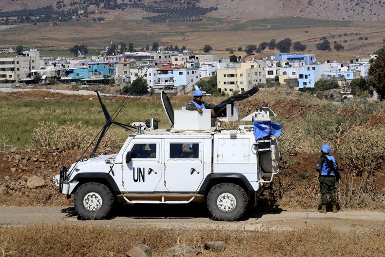 Fuerzas de la ONU en el Líbano, cerca de la frontera con Israel, el 6 de julio de 2023. (Foto AP /Mohammad Zaatari)