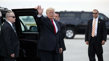 Trump acusa a los demócratas de no hacer nada por dreamers