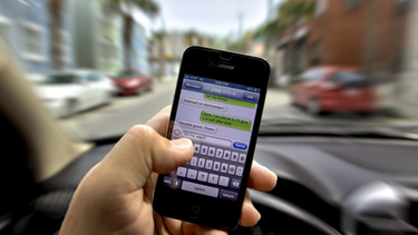 americateve | text and drive