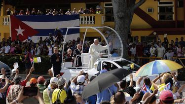 Papa pide en oriente de Cuba superar resistencia al cambio