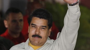 ex presidente chileno:  maduro deberia aceptar a cruz roja
